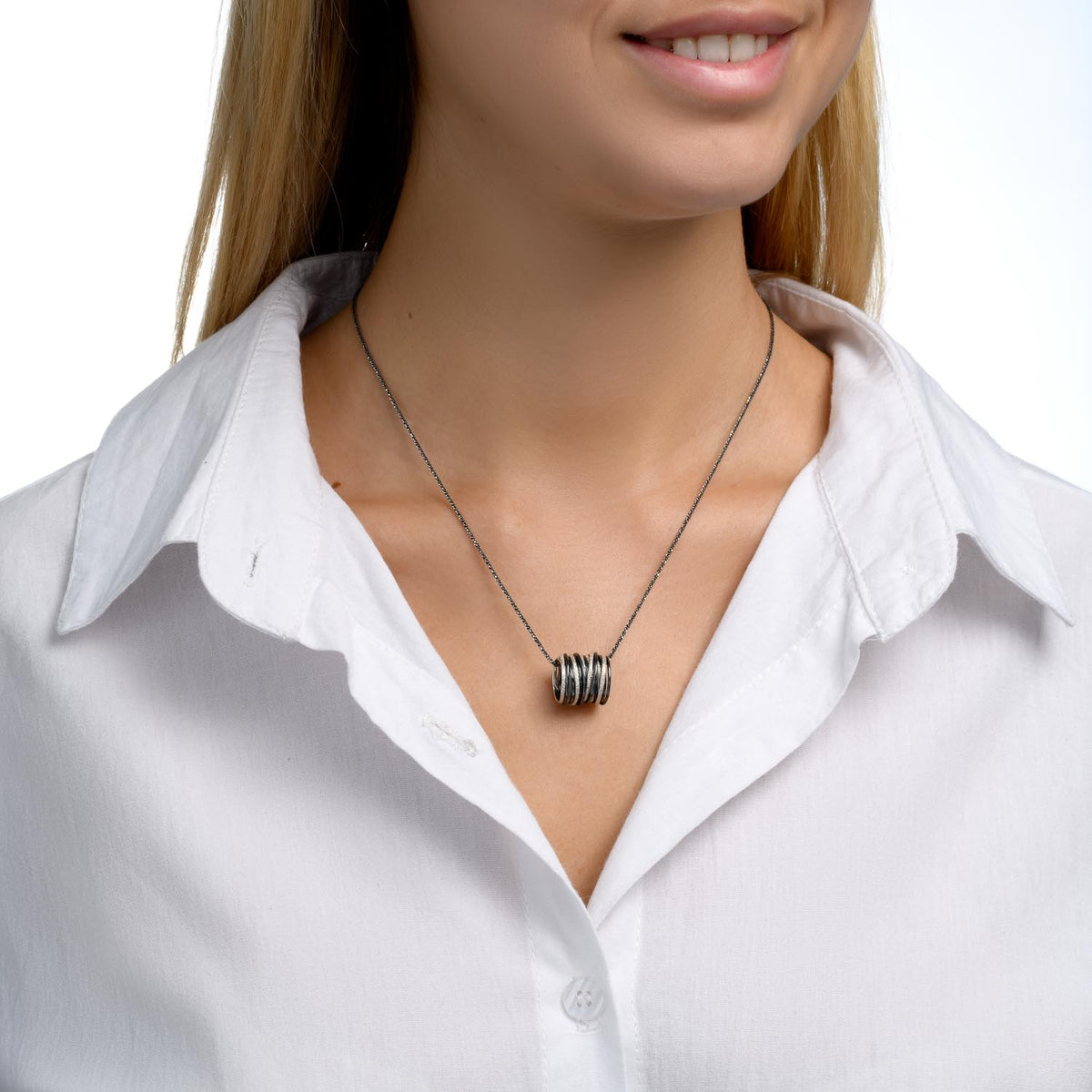 שרשרת ספירלי לבן שחור (6607859777717)